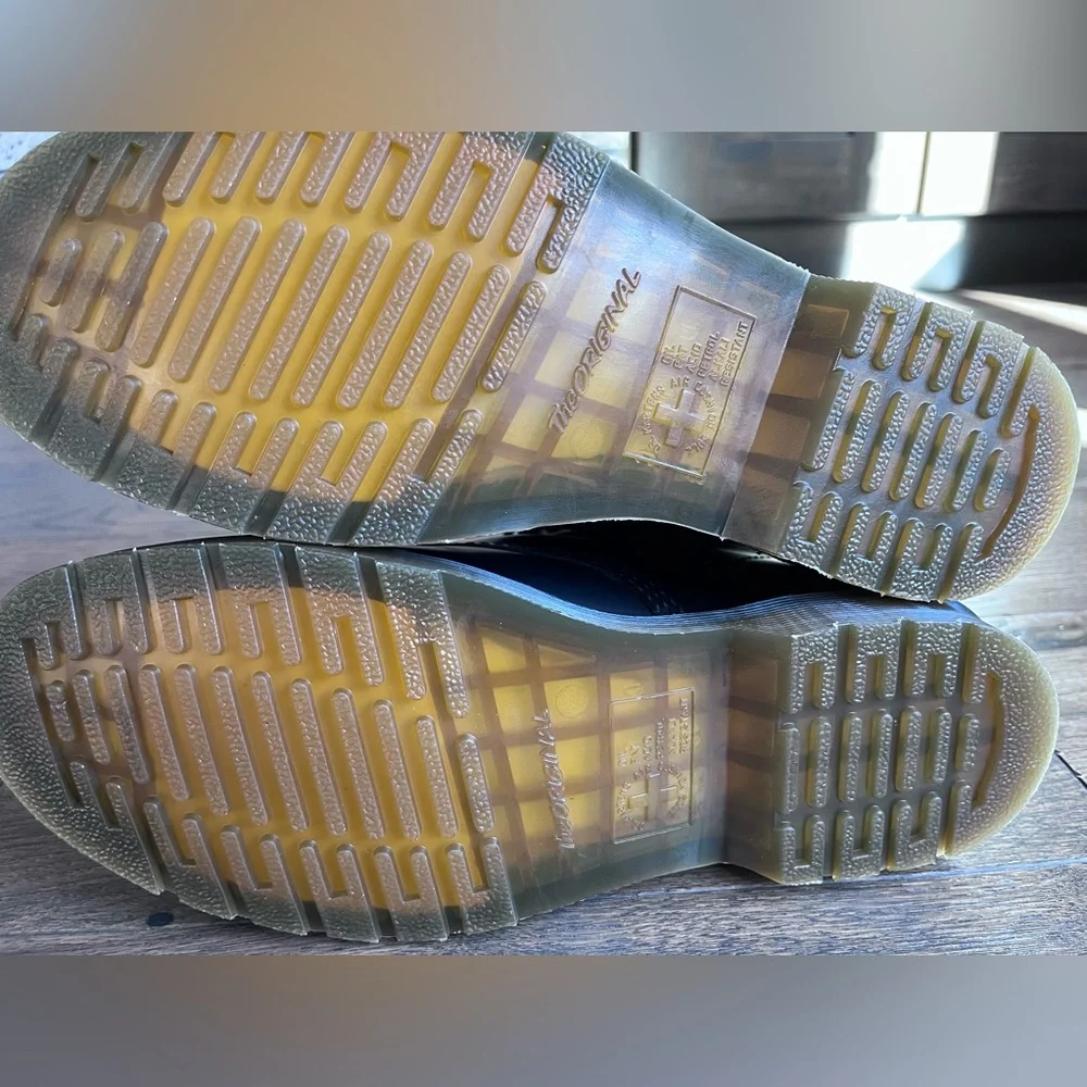 Dr. Martens 1460 Smooth Leather Boots Black Size 11 Men / 12 Women - Picture 4 of 12